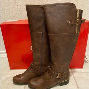 Guess boots